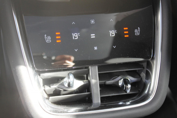 Volvo EX90 Twin Motor Performance Ultra 7p. 111 kWh Google infotainment / Luchtvering / Bowers & Wilkins Audio / Parkeersensoren rondom met 360 graden camera