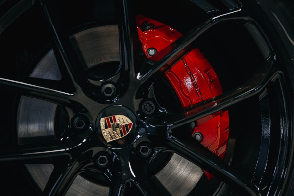 Porsche Cayenne Coupé 3.0 E-Hybrid Black Edition | Sport Chrono | Luchtvering | Adaptieve (18-voudige) sportstoelen met verwarming en verkoeling |