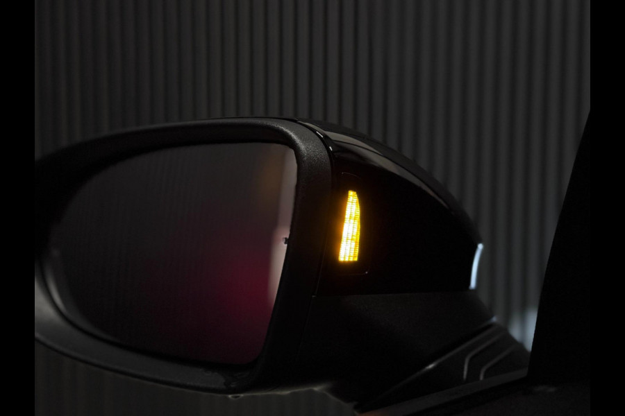 Volkswagen Golf 2.0 TSI GTI CLUBSPORT '45 Jahre' UNIEK | NIEUWSTAAT | VOL!