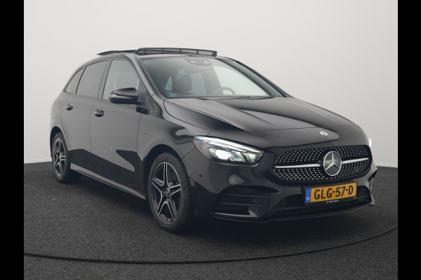 Mercedes-Benz B-Klasse 250 e Business Solution AMG Limited Plug In Hybrid 218pk PHEV | Panodak | Camera | Night Pakket | Alcantara Sportstoelen Verwarmd | Apple Carplay | Widescreen Cockpit | Navigatie | Lane Assist | Virtual | DAB |