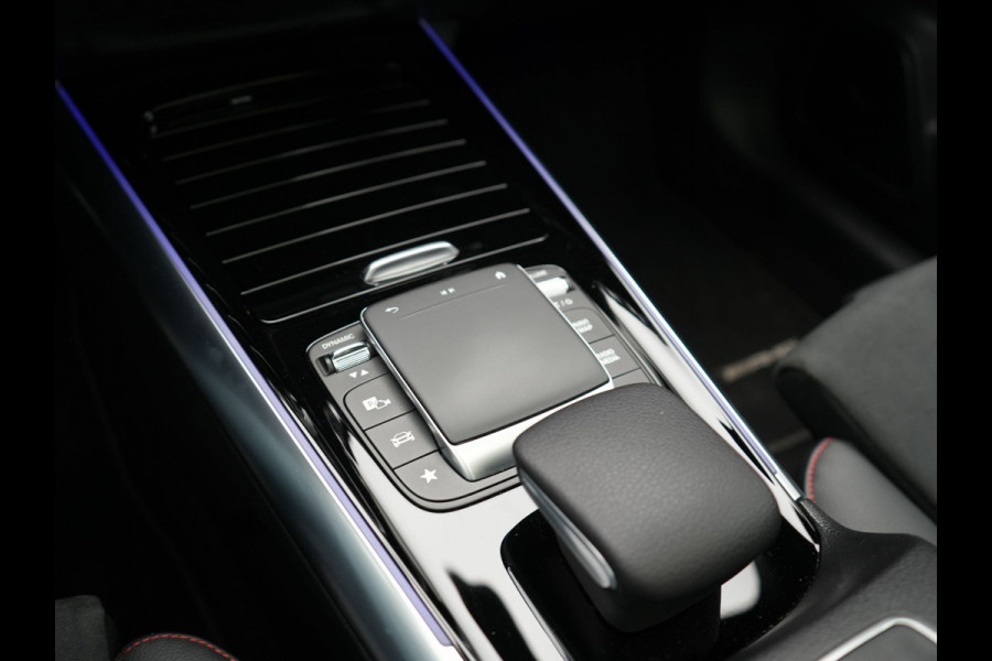 Mercedes-Benz B-Klasse 250 e Business Solution AMG Limited Plug In Hybrid 218pk PHEV | Panodak | Camera | Night Pakket | Alcantara Sportstoelen Verwarmd | Apple Carplay | Widescreen Cockpit | Navigatie | Lane Assist | Virtual | DAB |