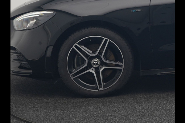 Mercedes-Benz B-Klasse 250 e Business Solution AMG Limited Plug In Hybrid 218pk PHEV | Panodak | Camera | Night Pakket | Alcantara Sportstoelen Verwarmd | Apple Carplay | Widescreen Cockpit | Navigatie | Lane Assist | Virtual | DAB |