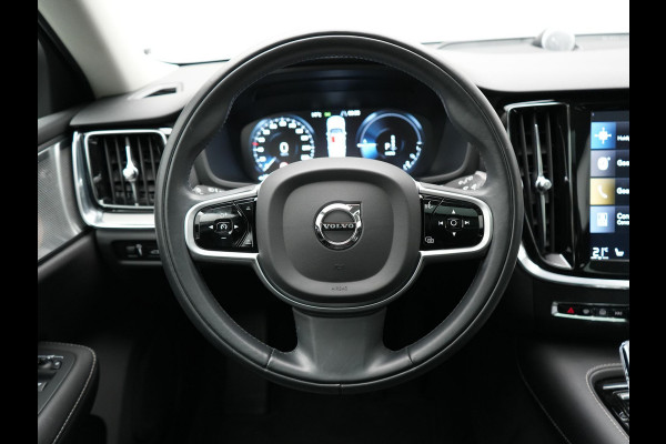 Volvo V60 2.0 T8 Recharge AWD Inscription 392pk Dealer O.H PHEV | Trekhaak Af Fabriek | Panodak | Head Up | Adaptive Cruise | 360 Camera | Bowers & Wilkins | Lederen Sporstoelen Memory & Ventilatie | Apple Carplay | Verwarmde Stoelen & Stuur | 19"L.M