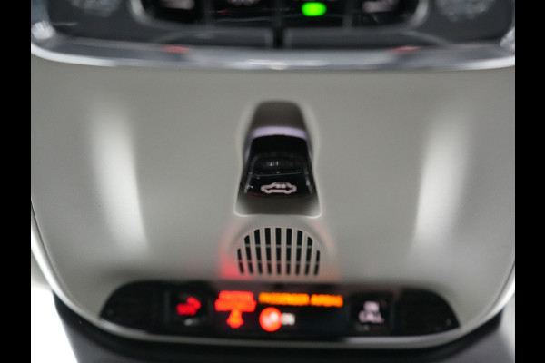Volvo V60 2.0 T8 Recharge AWD Inscription 392pk Dealer O.H PHEV | Trekhaak Af Fabriek | Panodak | Head Up | Adaptive Cruise | 360 Camera | Bowers & Wilkins | Lederen Sporstoelen Memory & Ventilatie | Apple Carplay | Verwarmde Stoelen & Stuur | 19"L.M