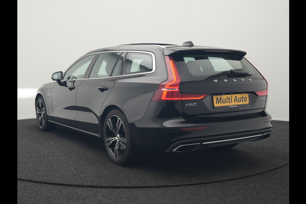 Volvo V60 2.0 T8 Recharge AWD Inscription 392pk Dealer O.H PHEV | Trekhaak Af Fabriek | Panodak | Head Up | Adaptive Cruise | 360 Camera | Bowers & Wilkins | Lederen Sporstoelen Memory & Ventilatie | Apple Carplay | Verwarmde Stoelen & Stuur | 19"L.M