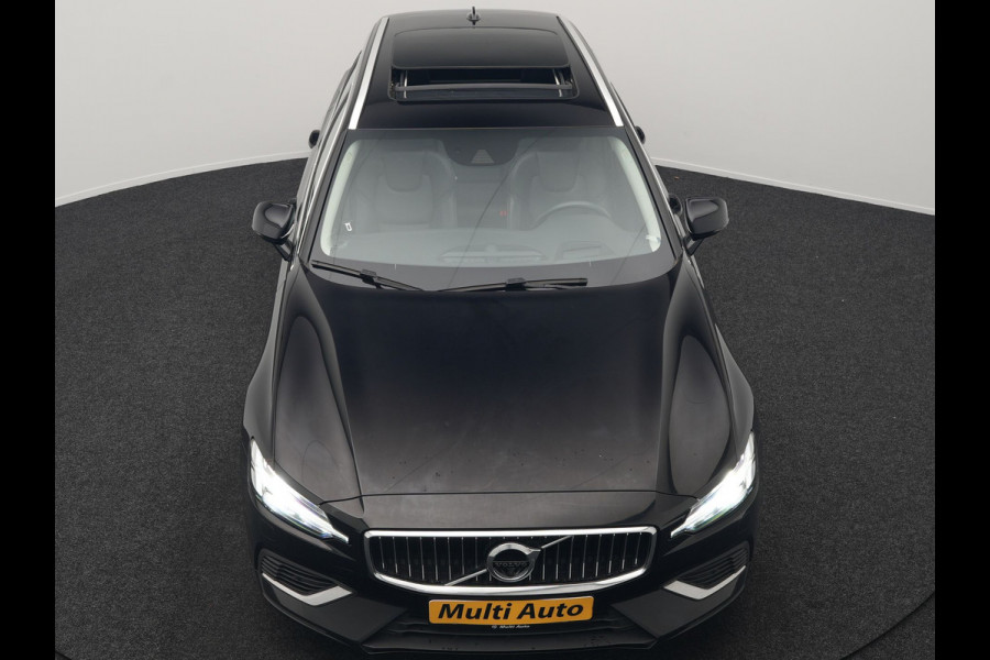Volvo V60 2.0 T8 Recharge AWD Inscription 392pk Dealer O.H PHEV | Trekhaak Af Fabriek | Panodak | Head Up | Adaptive Cruise | 360 Camera | Bowers & Wilkins | Lederen Sporstoelen Memory & Ventilatie | Apple Carplay | Verwarmde Stoelen & Stuur | 19"L.M
