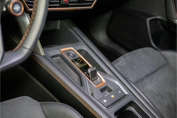 CUPRA Formentor 1.5 TSI e-Hybrid VZ Performance 272PK Facelift | Pano | Sennheiser | Sportstoelen | Matrix | VOL! Fabrieksgarantie