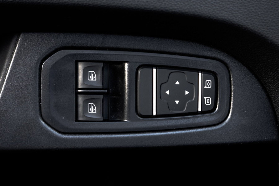 Renault Trafic dCi | L2H1 | 9-Zits| EX BTW/BPM | LED | Camera | Navi | Cruise | Airco | Zijschuifdeur R+L | PDC | Euro 6