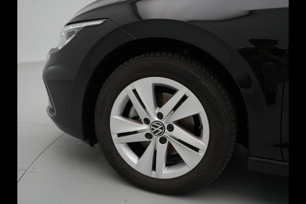 Volkswagen GOLF Variant 1.0 TSI 110pk Life Navigatie Wegkl. trekhaak Pdc privacy glas 109