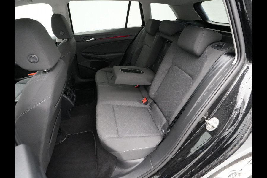 Volkswagen GOLF Variant 1.0 TSI 110pk Life Navigatie Wegkl. trekhaak Pdc privacy glas 109