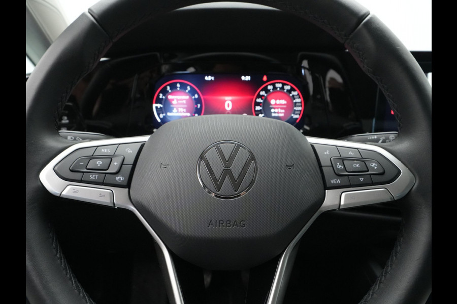 Volkswagen GOLF Variant 1.0 TSI 110pk Life Navigatie Wegkl. trekhaak Pdc privacy glas 109