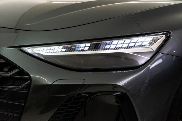 Audi A6 Avant C9 e-hybrid 270KW Quattro S Edition Competition 367PK | Tech Pro | B&O | Lucht | Trekhaak | Werkelijk VOL OPTIE! 5 jaar Fa