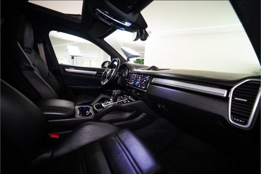 Porsche Cayenne 3.0 E-Hybrid Platinum Edition 462PK | NL AUTO | 1e Eigenaar NAP | Sport Design | Pano | Bose | Meedraaiende achteras | VOL OPTIE