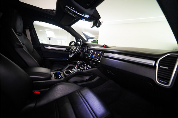 Porsche Cayenne 3.0 E-Hybrid Platinum Edition 462PK | NL AUTO | 1e Eigenaar NAP | Sport Design | Pano | Bose | Meedraaiende achteras | VOL OPTIE