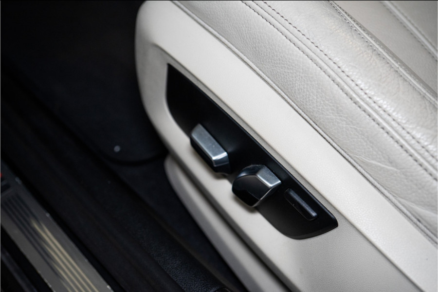 BMW 5 Serie 530e High Executive M-Sport 300PK | Laser | Pano | Leder | Sfeer | 12 MND Garantie