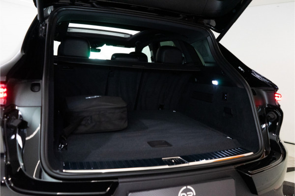 Porsche Cayenne 3.0 E-Hybrid Facelift 470PK | Luchtvering | Pano | Bose | Chrono | Sfeer | 24 MND Garantie