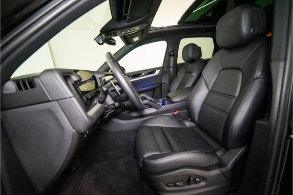 Porsche Cayenne 3.0 E-Hybrid Facelift 470PK | Luchtvering | Pano | Bose | Chrono | Sfeer | 24 MND Garantie
