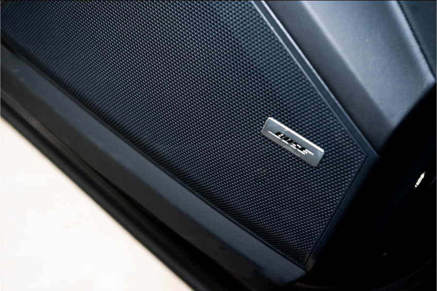 Porsche Cayenne 3.0 E-Hybrid Facelift 470PK | Luchtvering | Pano | Bose | Chrono | Sfeer | 24 MND Garantie