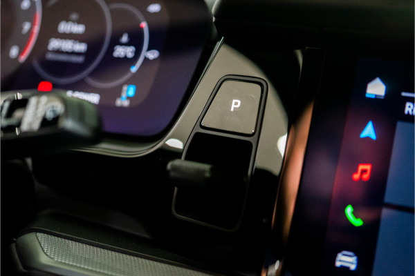 Porsche Cayenne 3.0 E-Hybrid Facelift 470PK | Luchtvering | Pano | Bose | Chrono | Sfeer | 24 MND Garantie