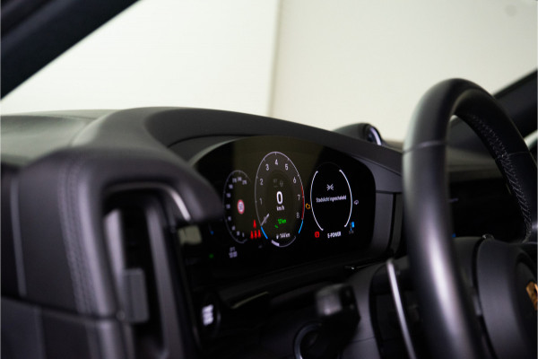 Porsche Cayenne 3.0 E-Hybrid Facelift 470PK | Luchtvering | Pano | Bose | Chrono | Sfeer | 24 MND Garantie