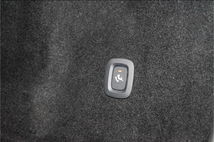 Volvo XC60 2.0 T8 AWD Polestar Engineered 455PK | Pano | Leder | Trekhaak | Memory | 12 MND Garantie