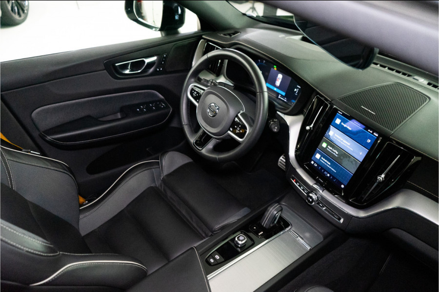 Volvo XC60 2.0 T8 AWD Polestar Engineered 455PK | Pano | Leder | Trekhaak | Memory | 12 MND Garantie