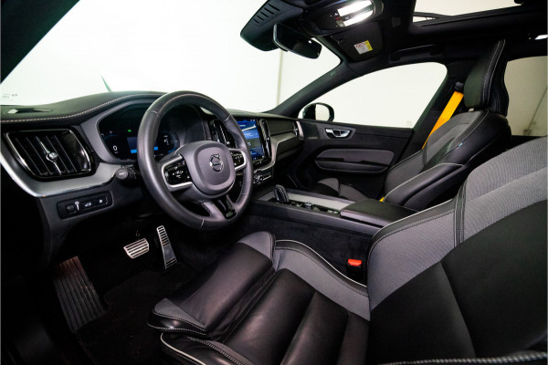 Volvo XC60 2.0 T8 AWD Polestar Engineered 455PK | Pano | Leder | Trekhaak | Memory | 12 MND Garantie