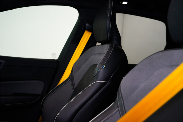 Volvo XC60 2.0 T8 AWD Polestar Engineered 455PK | Pano | Leder | Trekhaak | Memory | 12 MND Garantie