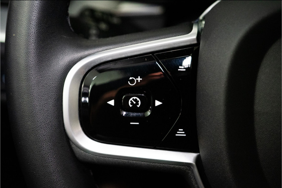 Volvo XC60 2.0 T8 AWD Polestar Engineered 455PK | Pano | Leder | Trekhaak | Memory | 12 MND Garantie