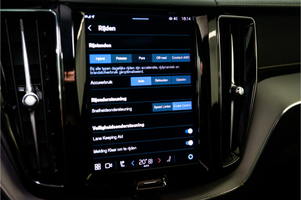 Volvo XC60 2.0 T8 AWD Polestar Engineered 455PK | Pano | Leder | Trekhaak | Memory | 12 MND Garantie