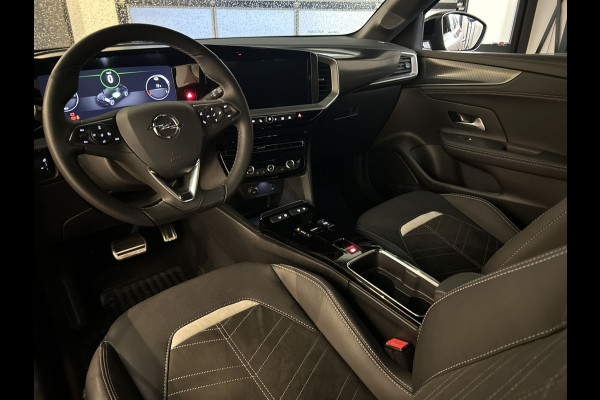 Opel Mokka Electric Ultimate 50 kWh lage kilometerstand, Multimedia Navi Pro | Stoelmassage