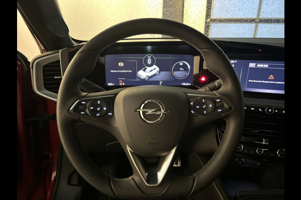 Opel Mokka Electric Ultimate 50 kWh lage kilometerstand, Multimedia Navi Pro | Stoelmassage