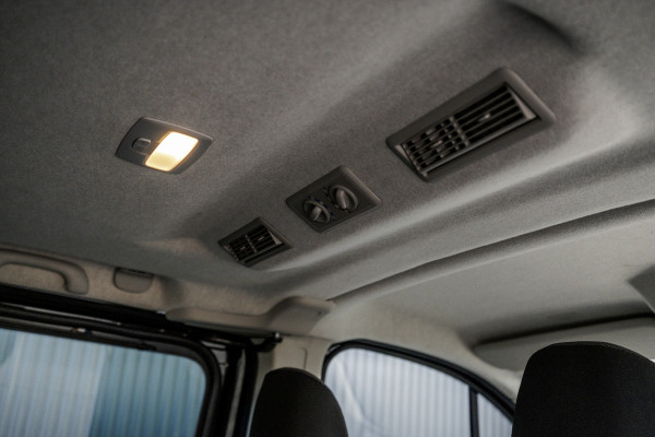 Renault Trafic dCi | L2H1 | 9-Zits| INCL BTW/BPM | LED | Camera | Navi | Cruise | Airco | Zijschuifdeur R+L | PDC | Euro 6