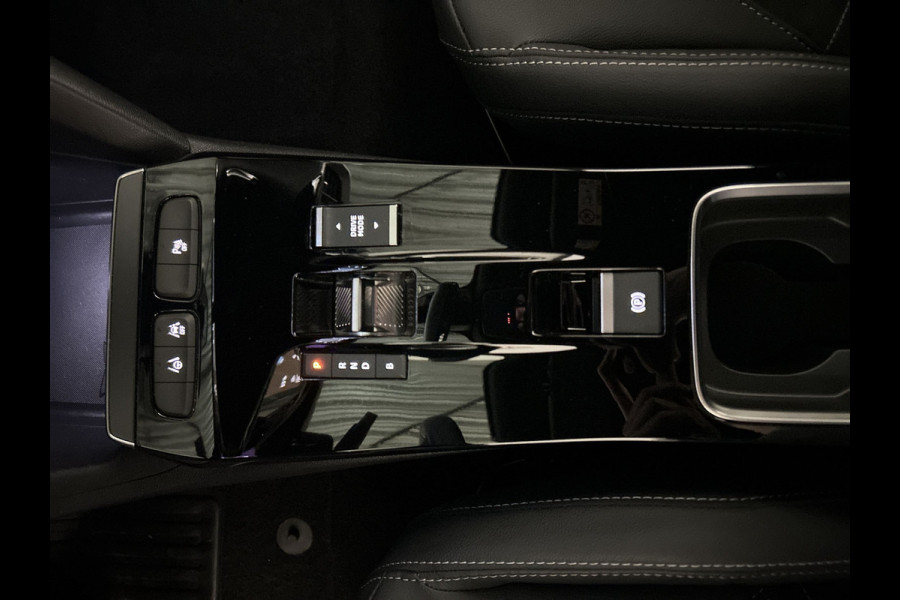 Opel Mokka Electric Ultimate 50 kWh Prachtige Mokka in nieuwstaat, hele lage kilometerstand, Multimedia Navi Pro Zwart Dak!