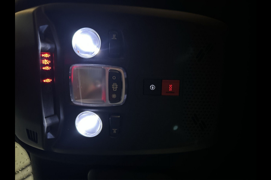 Opel Mokka Electric Ultimate 50 kWh Mokka in nieuwstaat, lage kilometerstand, Multimedia Navi Pro