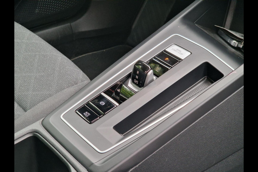 Volkswagen GOLF Variant 1.0 eTSI Life|Digi-dash|110PK|DSG|Automaat|Adaptiefcruise|Carplay|