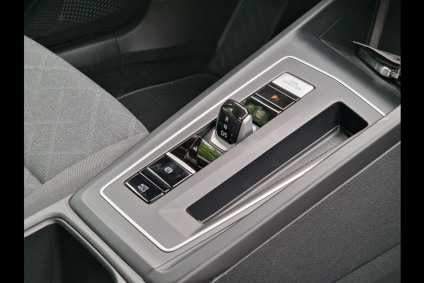 Volkswagen GOLF Variant 1.0 eTSI Life|Digi-dash|110PK|DSG|Automaat|Adaptiefcruise|Carplay|