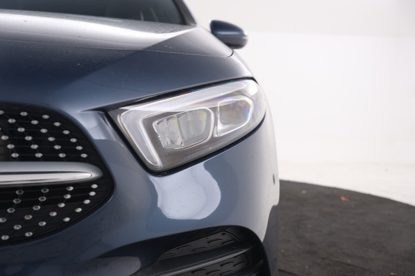 Mercedes-Benz A-Klasse 200 Business Solution AMG Upgrade Automaat, Panorama,