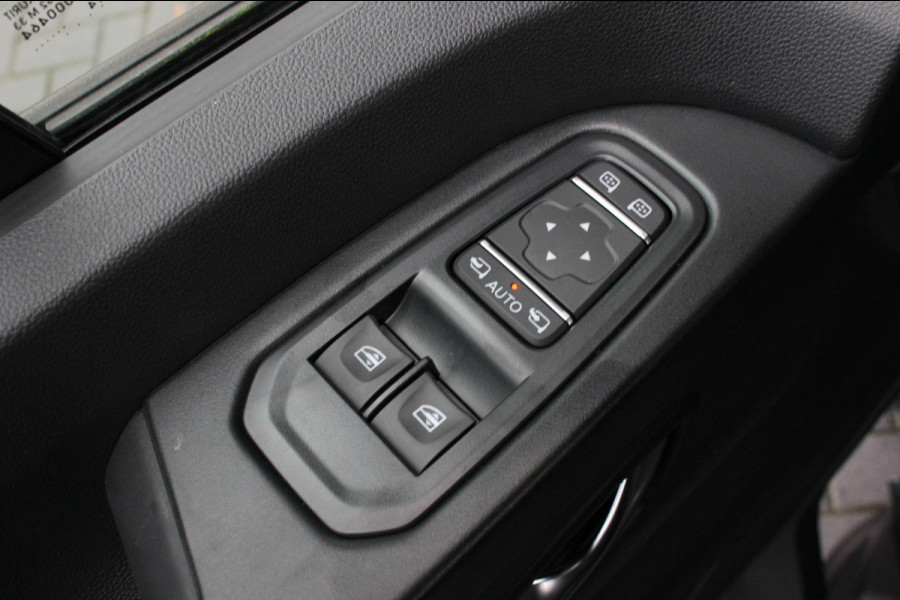 Renault Trafic L2H1 170PK DUBBEL CABINE LUXE / NAVIGATIE / CLIMATECONTROL / VERLAAGD / DIGITAAL SCHERM / CAMERA / JB- EDITION FULL