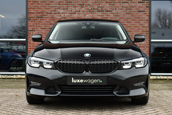 BMW 3-serie 330i Sportline 18inch HiFi Live-Cockpit Sfeer