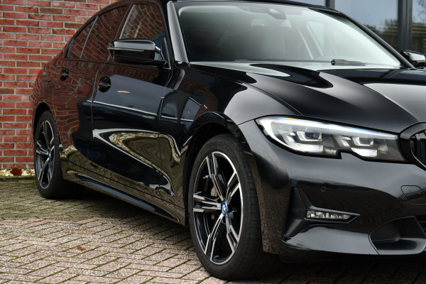 BMW 3-serie 330i Sportline 18inch HiFi Live-Cockpit Sfeer
