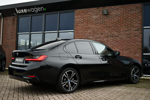 BMW 3-serie 330i Sportline 18inch HiFi Live-Cockpit Sfeer