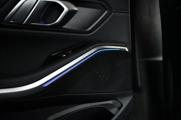 BMW 3-serie 330i Sportline 18inch HiFi Live-Cockpit Sfeer