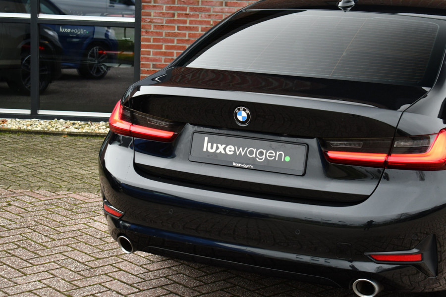 BMW 3-serie 330i Sportline 18inch HiFi Live-Cockpit Sfeer