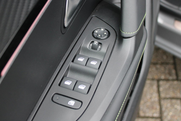 Peugeot 2008 1.2 130PK AUTOMAAT GT PACK | ELEKTRISCH BEDIENBARE BESTUURDERSSTOEL | NAVIGATIE | FULL LED KOPLAMPEN | DRAADLOZE APPLE CARPLAY/ANDROID AUTO | ADAPTIVE CRUISE CONTROL | CAMERA VOOR + ACHTER | CLIMATE CONTROL | LICHTMETALEN VELGEN 17" | KEYLESS ENTRY/START | DAB+ RADIO | ALCANTARA/LEDEREN BEKLEDING  | DODEHOEK DETECTIE | PARKEERSENSOREN VOOR + ACHTER | STOEL VERWARMING |
