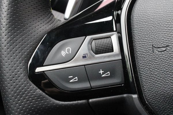 Peugeot 2008 1.2 130PK AUTOMAAT GT PACK | ELEKTRISCH BEDIENBARE BESTUURDERSSTOEL | NAVIGATIE | FULL LED KOPLAMPEN | DRAADLOZE APPLE CARPLAY/ANDROID AUTO | ADAPTIVE CRUISE CONTROL | CAMERA VOOR + ACHTER | CLIMATE CONTROL | LICHTMETALEN VELGEN 17" | KEYLESS ENTRY/START | DAB+ RADIO | ALCANTARA/LEDEREN BEKLEDING  | DODEHOEK DETECTIE | PARKEERSENSOREN VOOR + ACHTER | STOEL VERWARMING |