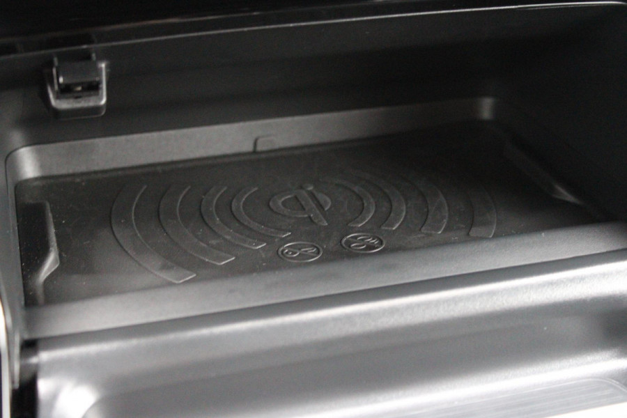 Peugeot 2008 1.2 130PK AUTOMAAT GT PACK | ELEKTRISCH BEDIENBARE BESTUURDERSSTOEL | NAVIGATIE | FULL LED KOPLAMPEN | DRAADLOZE APPLE CARPLAY/ANDROID AUTO | ADAPTIVE CRUISE CONTROL | CAMERA VOOR + ACHTER | CLIMATE CONTROL | LICHTMETALEN VELGEN 17" | KEYLESS ENTRY/START | DAB+ RADIO | ALCANTARA/LEDEREN BEKLEDING  | DODEHOEK DETECTIE | PARKEERSENSOREN VOOR + ACHTER | STOEL VERWARMING |