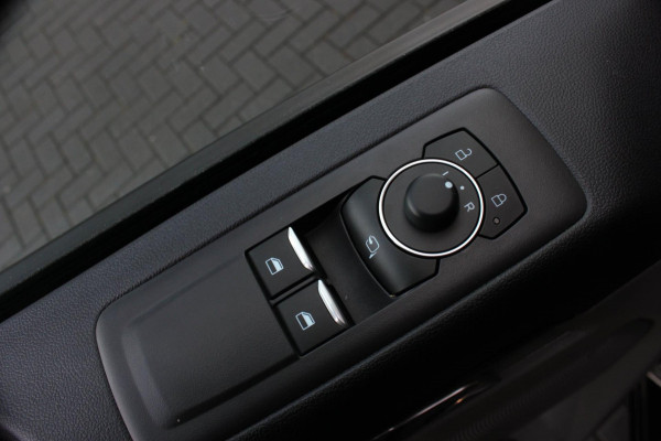 Ford Transit Custom 320 2.0 TDCI L2H1 MS-RT DC AWD DUBBEL CABINE BPM VRIJ / KUIPSTOELEN / DIRECT RIJDEN / NAVIGATIE / FULL BLACK