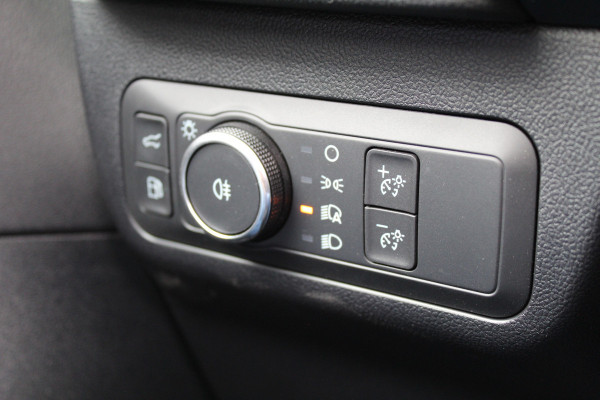 Ford Kuga 2.5 PHEV ST-Line X | Trekhaak | Panoramadak | AGR | Led | Head-up | B&O