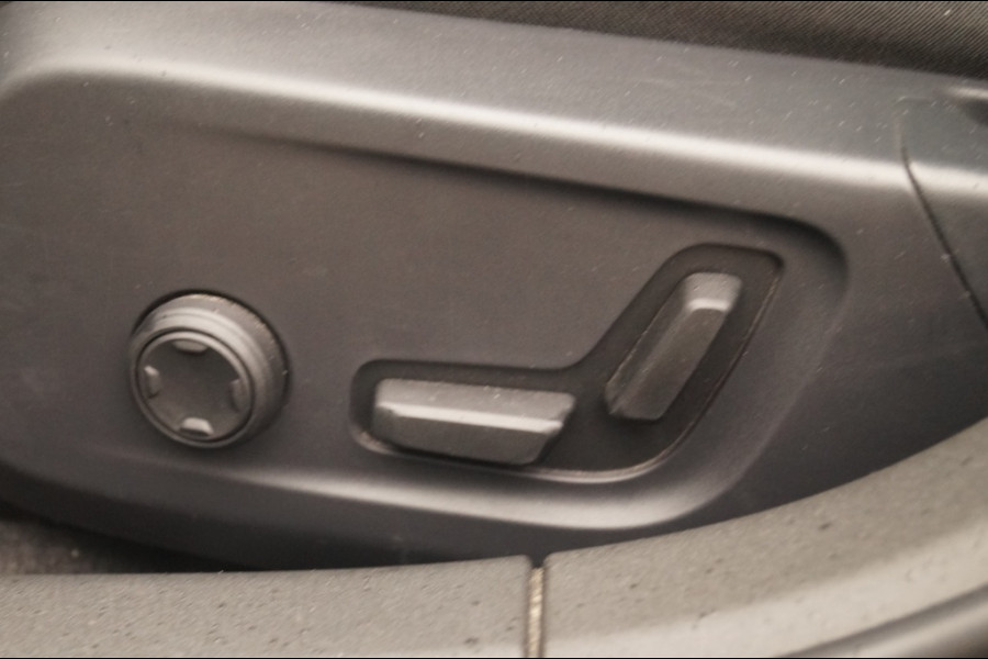 Polestar 2 Long Range Dual Motor 78kWh Launch Edition -PANO-